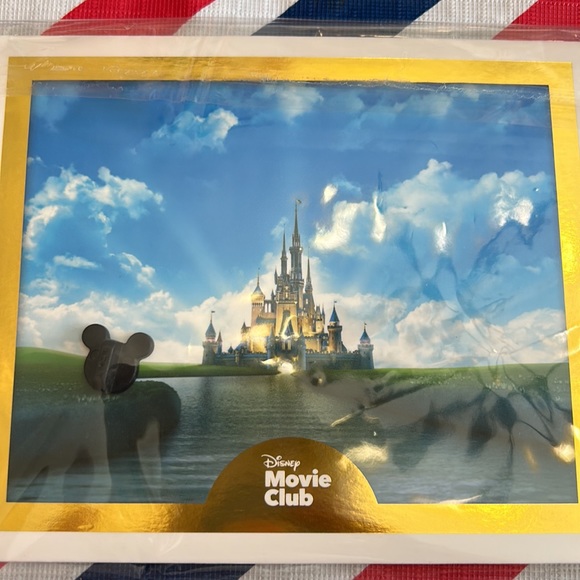 Disney Pin - Picture 2 of 2